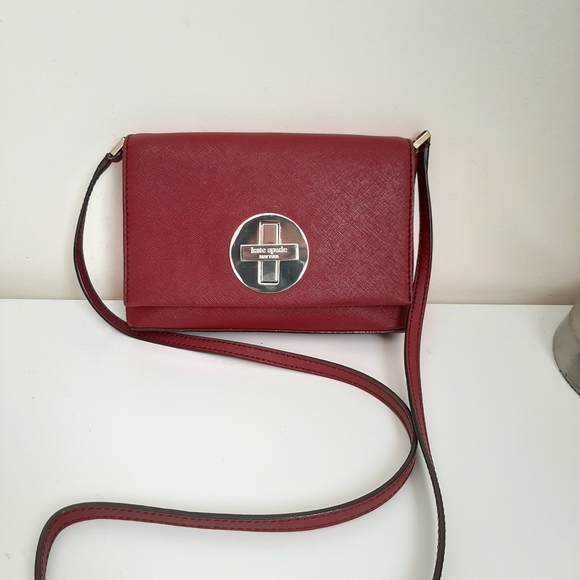 SOLD-Kate Spade Small Saffiano Leather Crossbody Bag - Picture 1 of 12